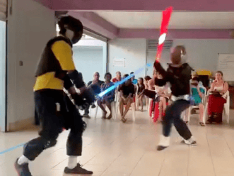 La bande annonce                                 &laquo;&nbsp;Tahiti sabre laser club&nbsp;&raquo;